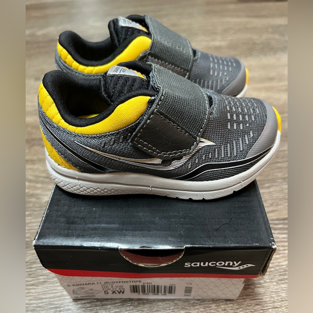 Saucony KINVARA JR Grey Yellow Velcro Strap Baby Toddler Size 5XW - Picture 5 of 10